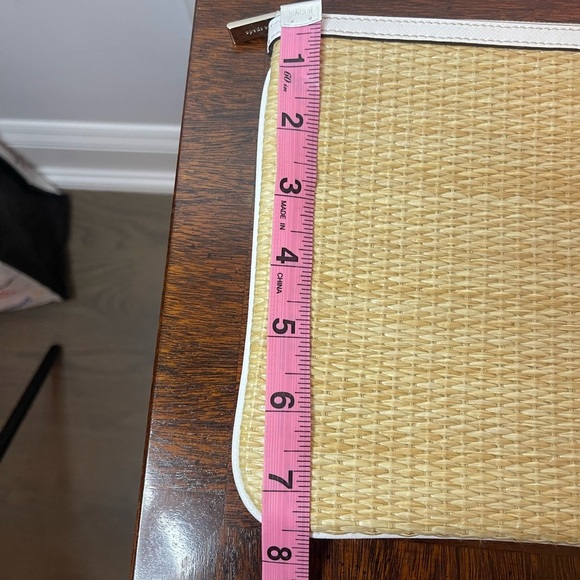 Kate Spade Picnic in the Park Strawberry Pouch EUC - Picture 4 of 5